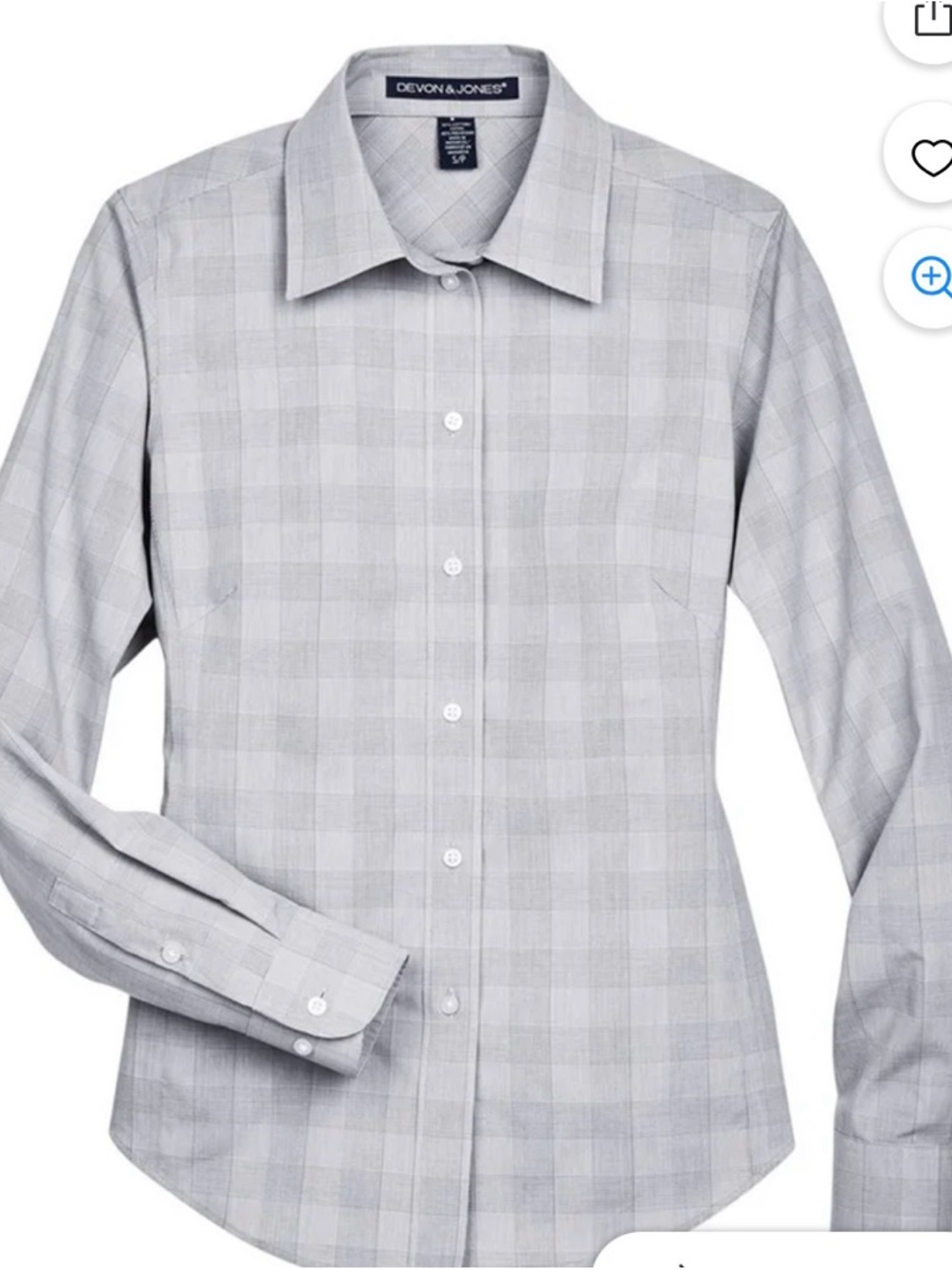 Devon & Jones Women's Light Gray Plaid Button-Front Blouse